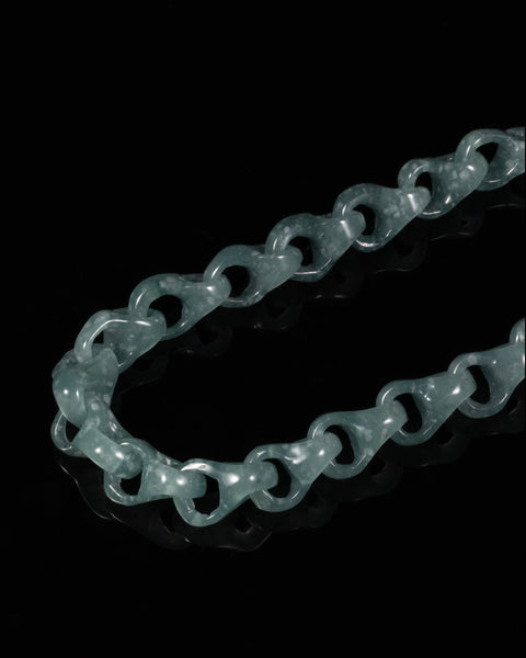 Single Piece Carved Dragon Spine Necklace In Green Jade